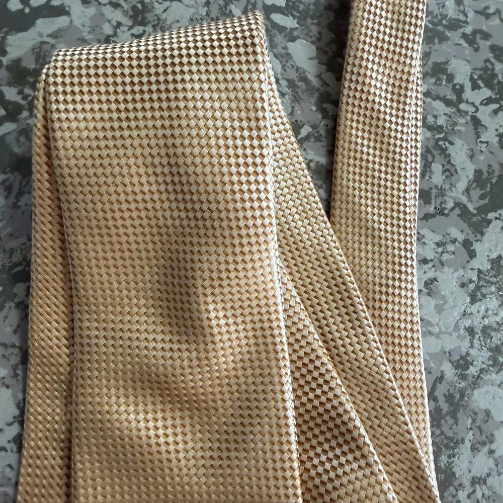 NWT Michael Kors Tie - Champagne